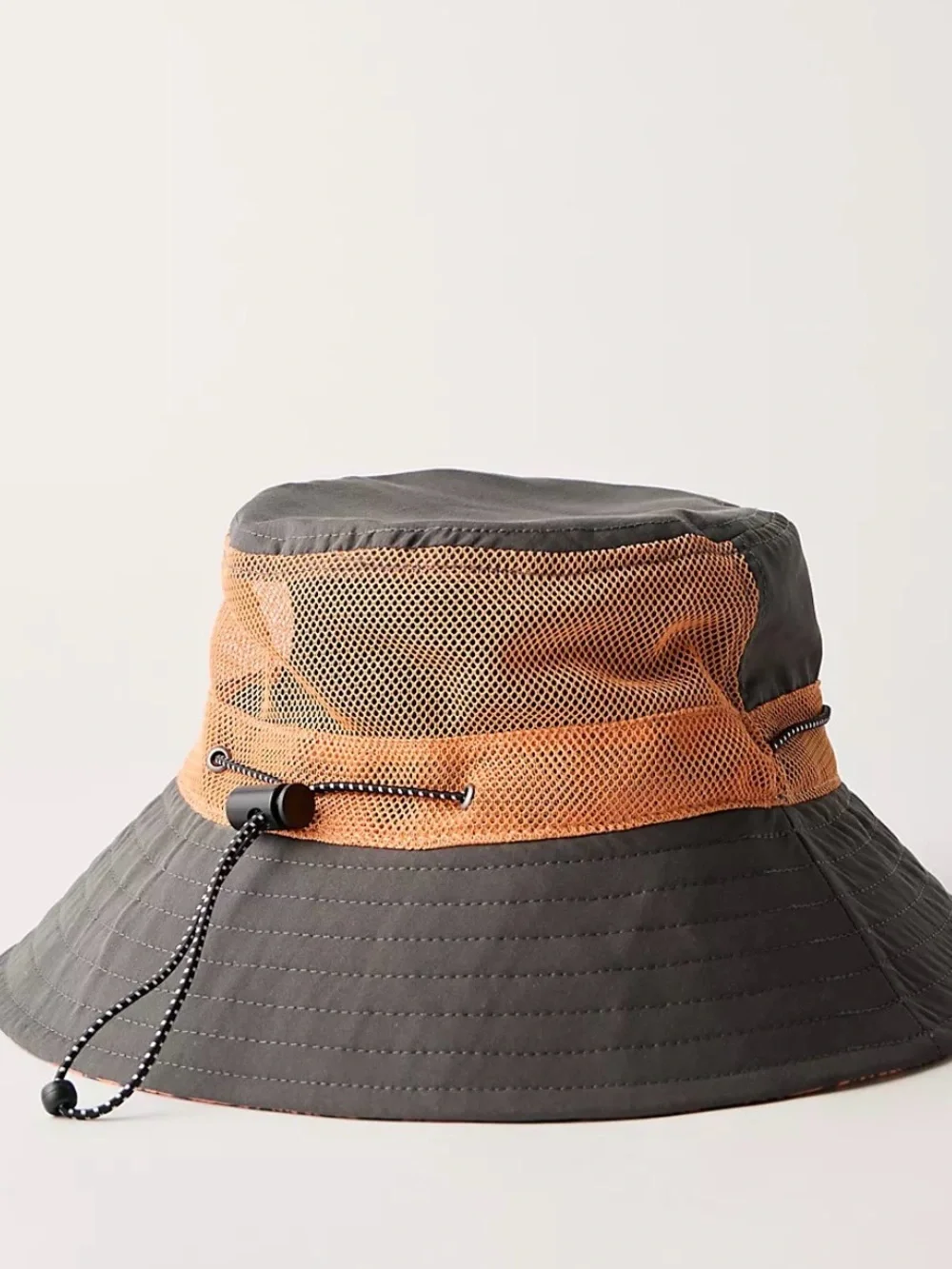 Free People Take A Hike Bucket Hat. NWT. Brown